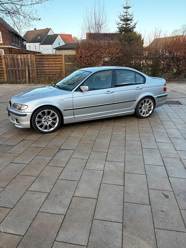 Gebraucht BMW 320 Shadowline 170 PS (125 kW) 2003 Silber Limousine