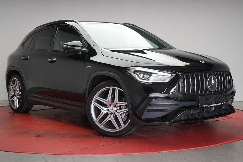 Nachtschwarz unilack Gebraucht 2022 Mercedes GLA35 AMG AMG SUV | 44.950 € (Fairer Preis) - Bild 1/4