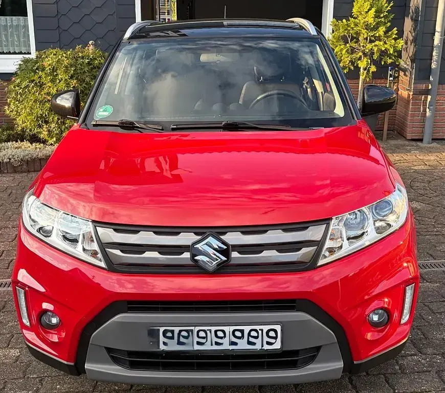 Gebraucht Suzuki Vitara Limited 120 PS (88 kW) 2018 Rot SUV