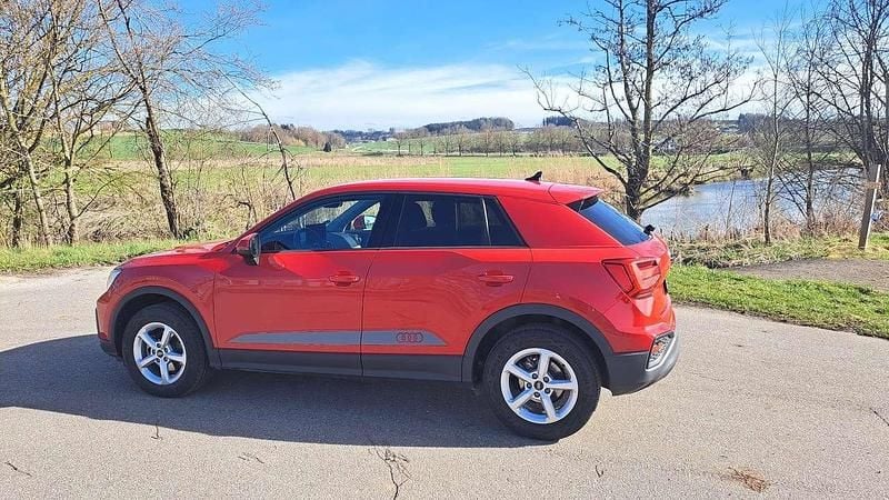Gebraucht Audi Q2 150 PS (110 kW) 2025 Rot SUV