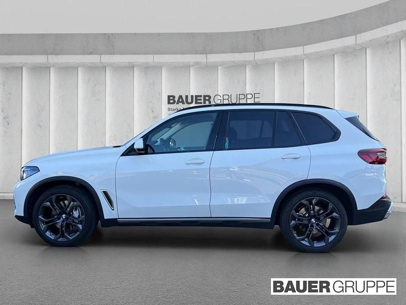 Second-hand BMW X5 xLine 340 CP (250 kW) 2023 Alb SUV