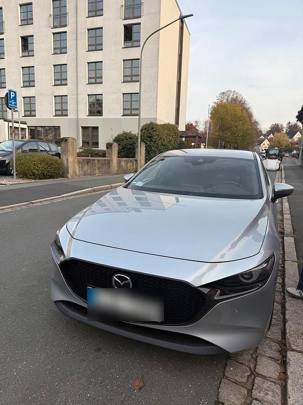 Silber Gebraucht 2019 Mazda 3 Limousine | 16.999 € (Etwas zu teuer) - Bild 1/4