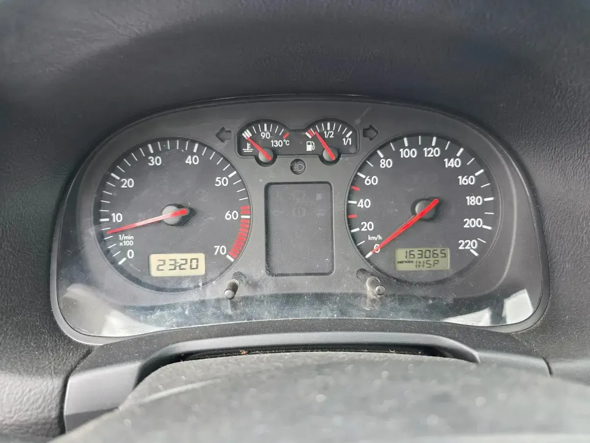 Gebraucht VW Golf III 75 PS (55 kW) 1998 Weiß Kleinwagen
