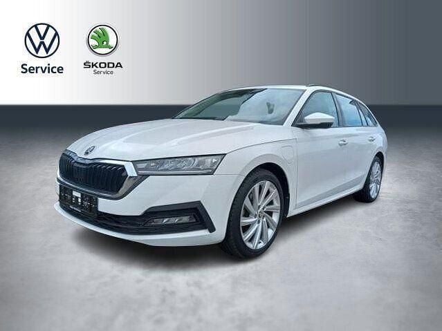 Weiß Gebraucht 2021 Skoda Octavia Kombi | 21.570 € (Guter Preis) - Bild 1/4