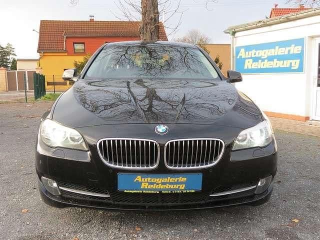 Second-hand BMW 523 204 CP (150 kW) 2011 Negru Break