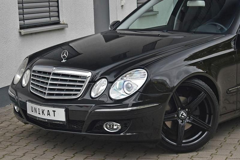 Schwarz Gebraucht 2008 Mercedes E280 Limousine | 9.991 € (Teuer) - Bild 1/4