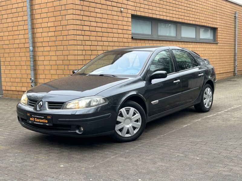 Grau Gebraucht 2006 Renault Laguna II Initiale Limousine | 4.850 € (Teuer) - Bild 1/4