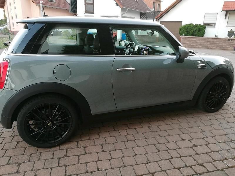 Gebraucht Mini ONE 103 PS (75 kW) 2014 Grau Kleinwagen