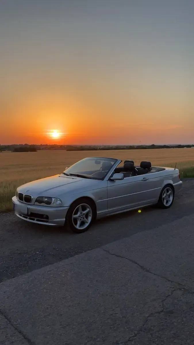 Gebraucht BMW 320 Cabriolet 170 PS (125 kW) 2003 Silber Cabrio