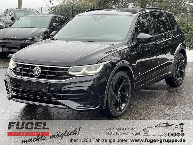Gebraucht VW Tiguan R-line 150 PS (110 kW) 2022 Deep black perleffekt SUV