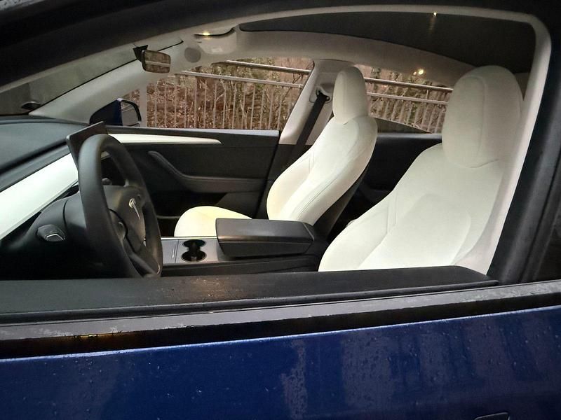 Gebraucht Tesla Model Y Long Range AWD 378 kW (514 PS) 2022 Blau SUV