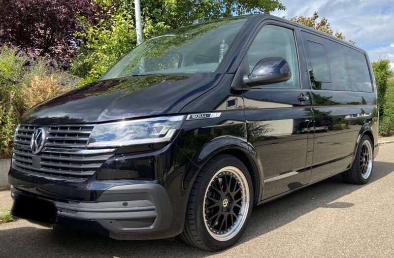 Schwarz Gebraucht 2021 VW T6.1 Sportline Van | 47.999 € (Guter Preis) - Bild 1/4