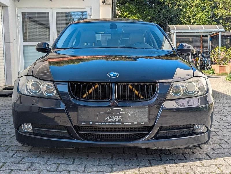 Używany BMW 325 Performance 197 KM (144 kW) 2007 Niebieski Sedan/Limuzyna