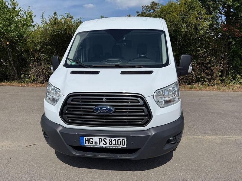 Weiß Gebraucht 2019 Ford Transit Van | 17.800 € (Fairer Preis) - Bild 1/4