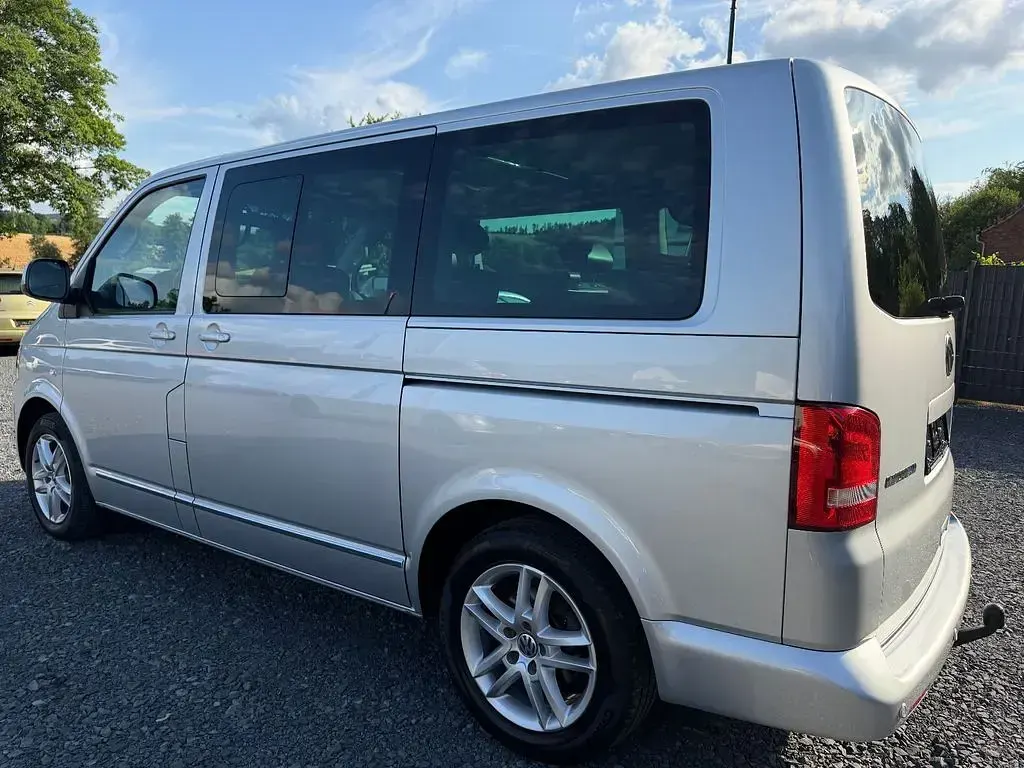 Gebraucht VW Multivan Highline 179 PS (131 kW) 2010 Silber Van / Kleinbus