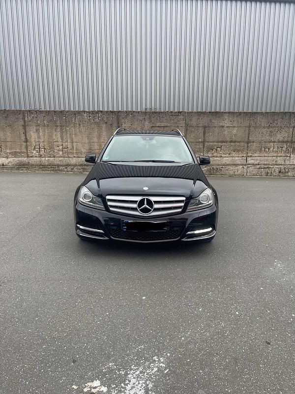 Schwarz Gebraucht 2012 Mercedes C220 Avantgarde Kombi | 7.200 € (Guter Preis) - Bild 1/4