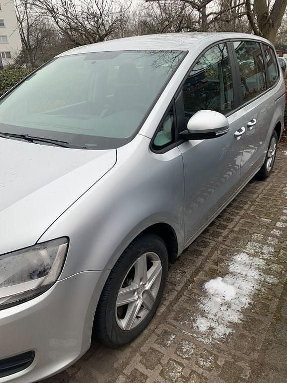 Gebraucht VW Sharan 150 PS (110 kW) 2015 Silber Van / Kleinbus