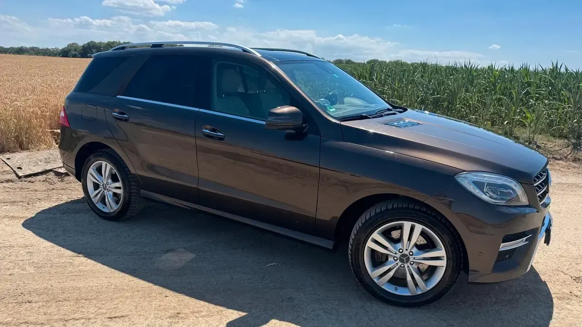 Gebraucht Mercedes ML350 258 PS (189 kW) 2013 Braun SUV