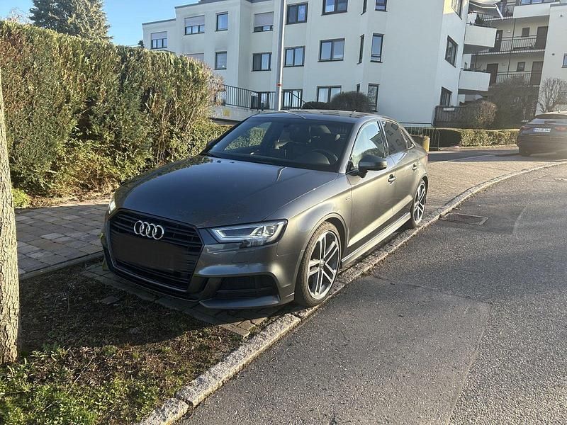 Gebraucht Audi A3 S-Line 150 PS (110 kW) 2018 Grau Limousine