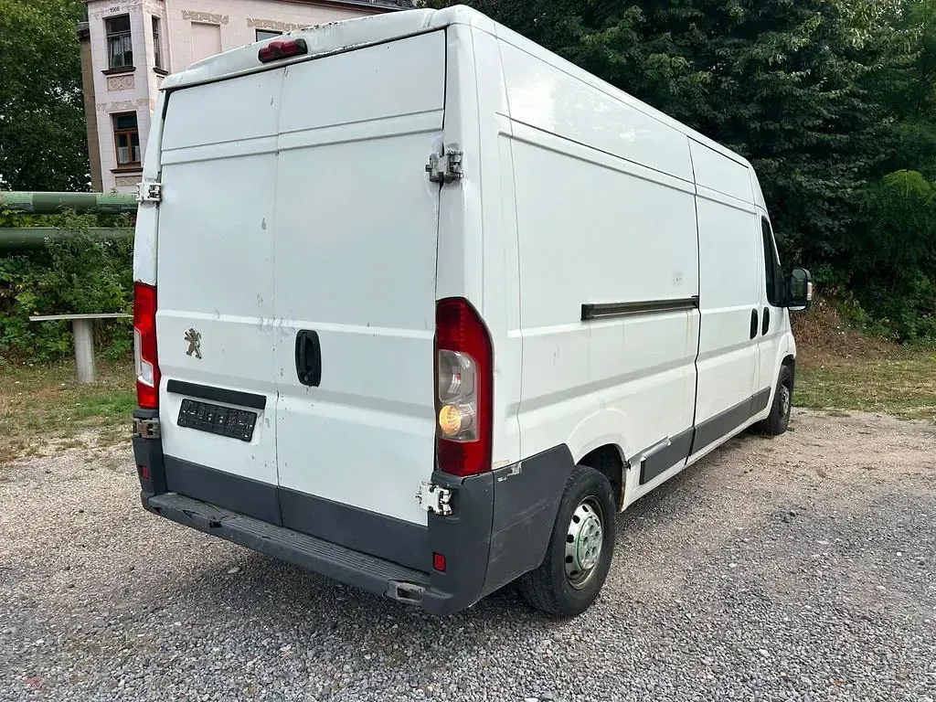 Gebraucht Peugeot Boxer 131 PS (96 kW) 2014 Weiß Van