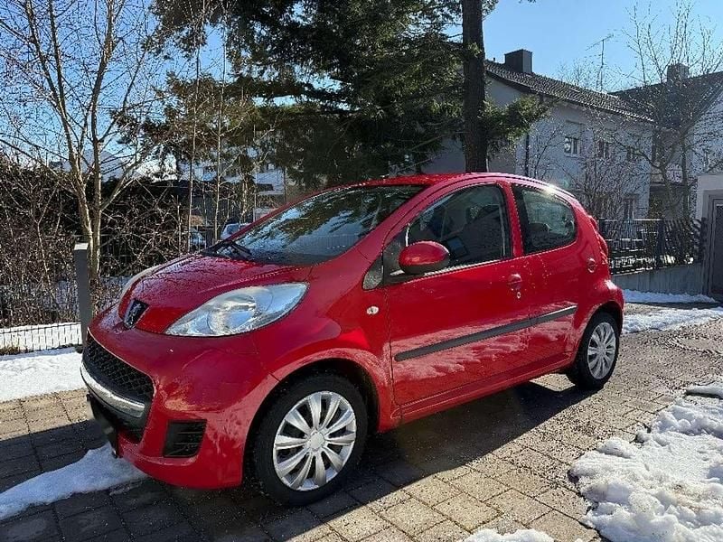Rot Gebraucht 2009 Peugeot 107 Filou Kleinwagen | 850 € (Superpreis) - Bild 1/4