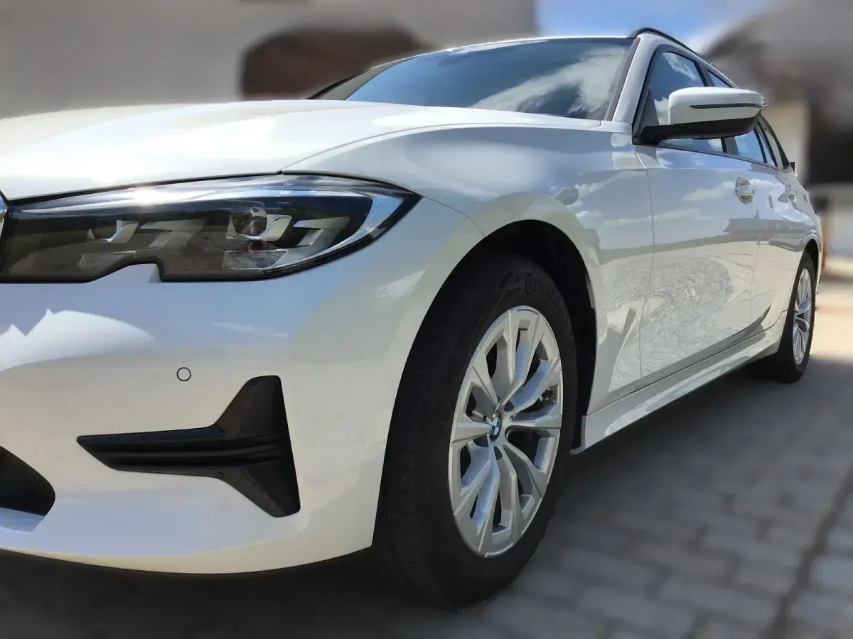Gebraucht BMW 318 Advantage 150 PS (110 kW) 2022 Weiß Kombi