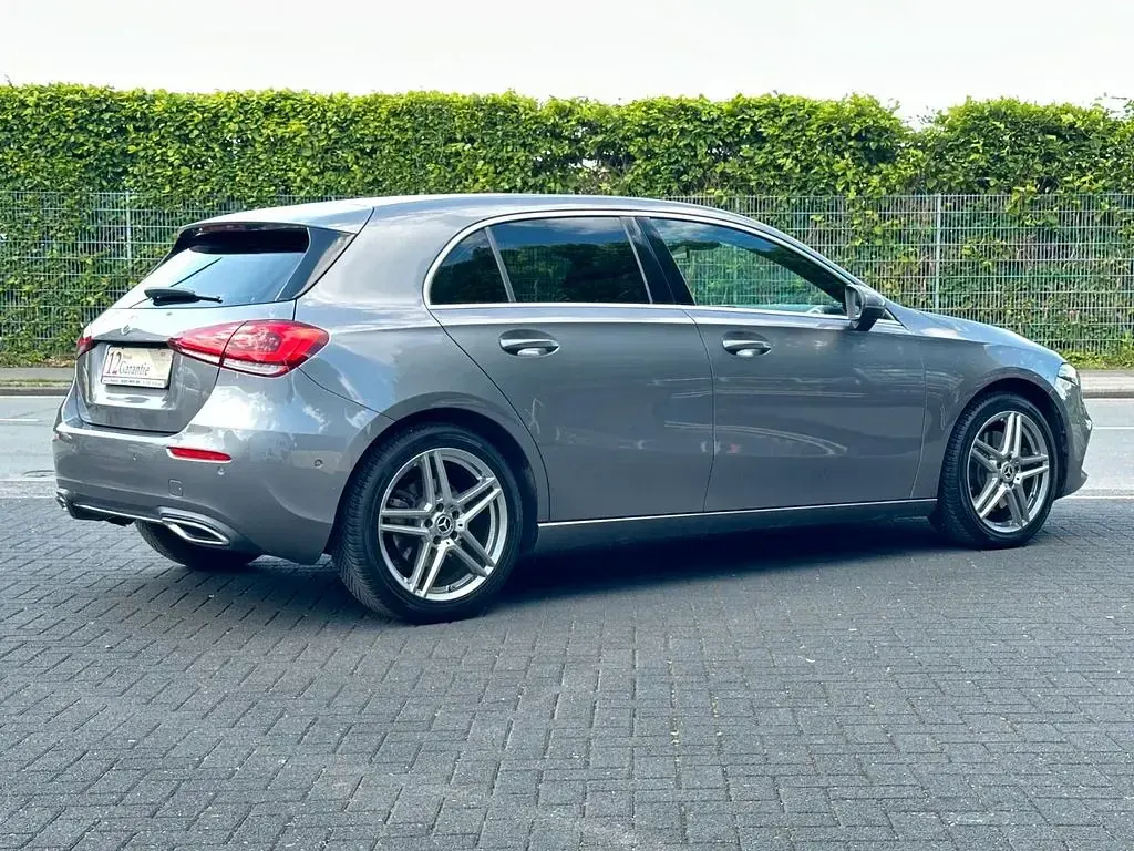 Gebraucht Mercedes A250 224 PS (164 kW) 2018 Grau Limousine