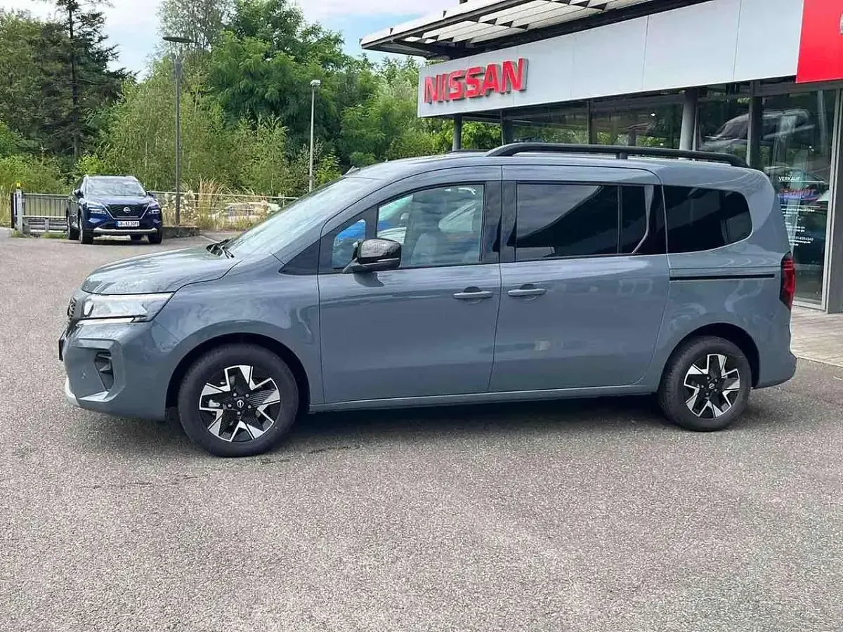 Neu Nissan Townstar Tekna 131 PS (96 kW) 2026 Urban grey Kombi