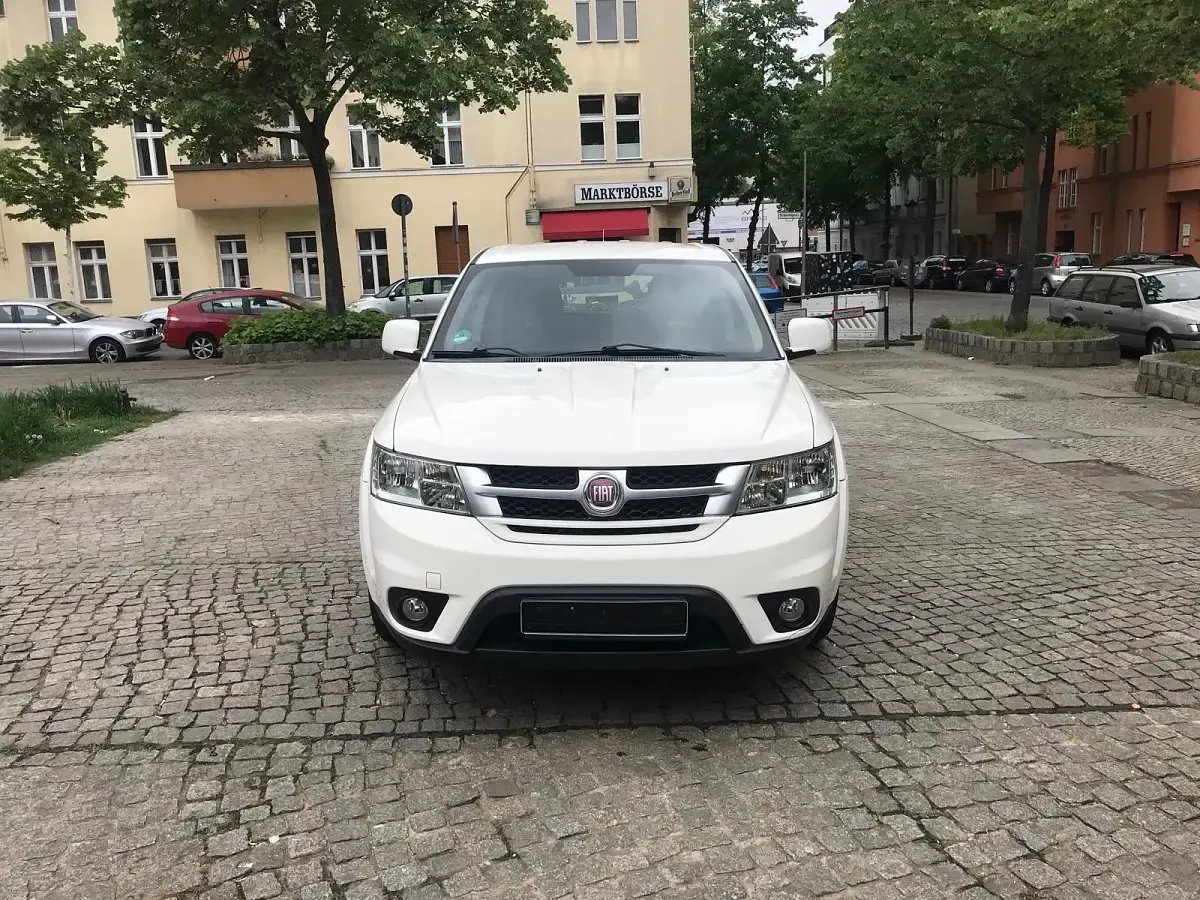 Usado Fiat Freemont 140 CV (102 kW) 2012 Blanco SUV