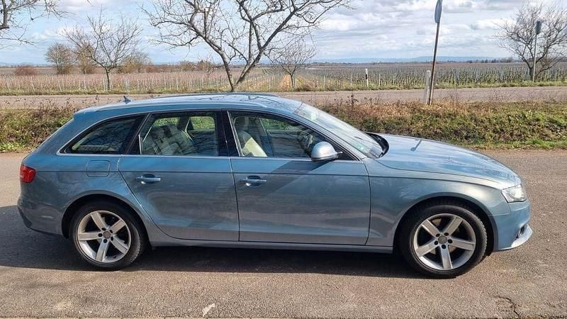 Gebraucht Audi A4 Ambiente 179 PS (131 kW) 2008 Blau Kombi