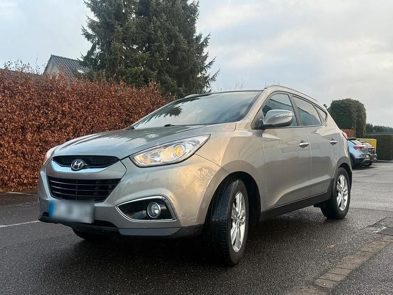 Beige Gebraucht 2010 Hyundai ix35 SUV | 6.750 € (Fairer Preis) - Bild 1/4
