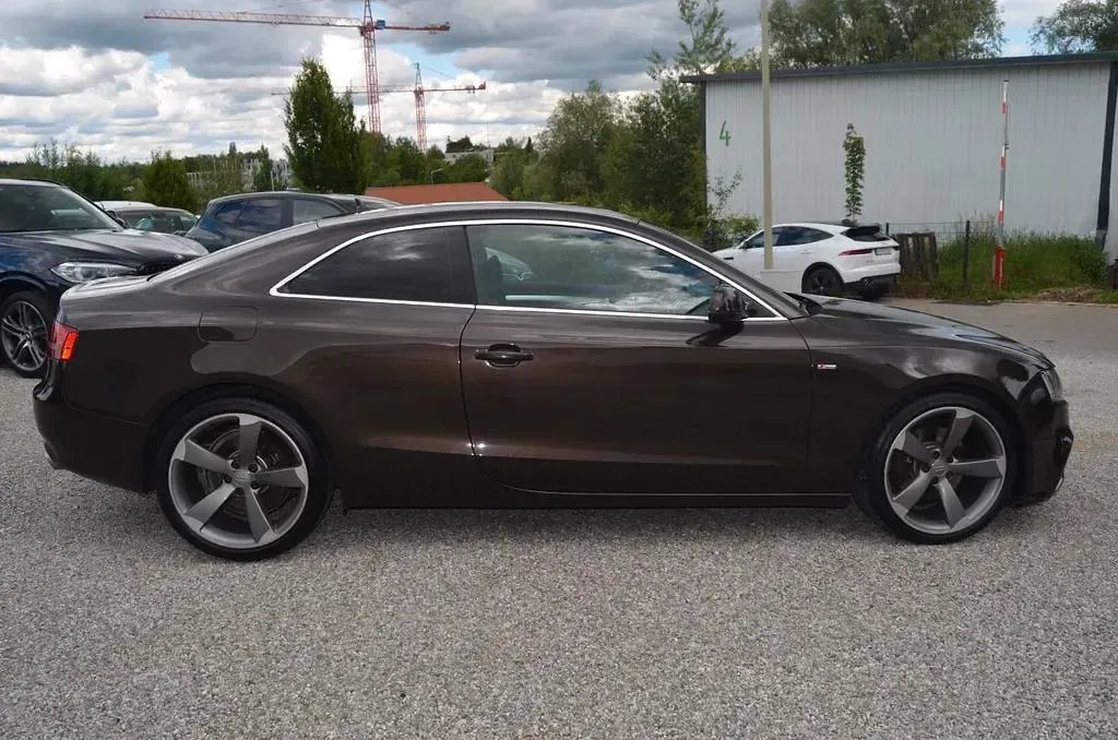 Gebraucht Audi A5 239 PS (175 kW) 2010 Braun Coupé