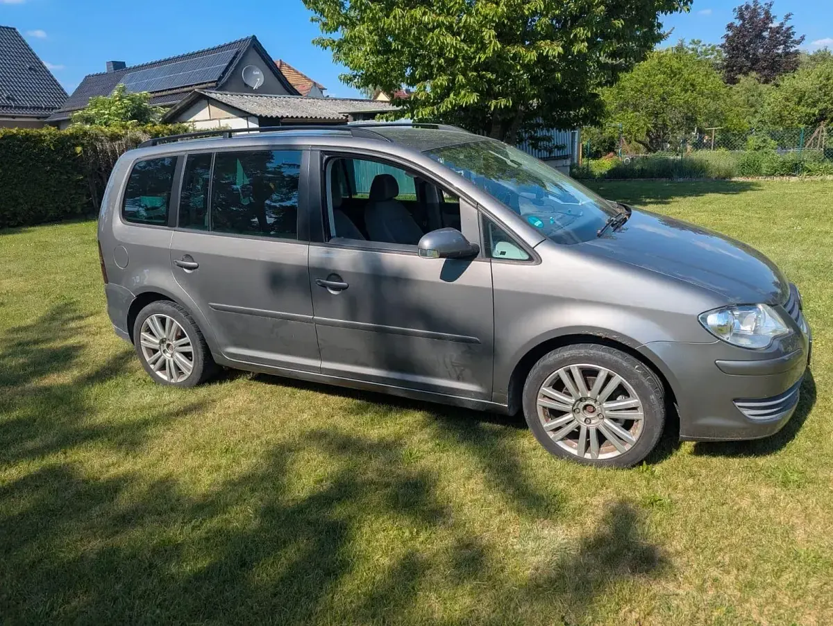 Gebraucht VW Touran Highline 140 PS (102 kW) 2007 Van / Kleinbus