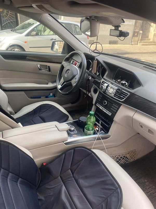 Gebraucht Mercedes E300 Avantgarde 231 PS (169 kW) 2015 Grau Limousine
