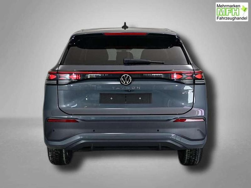 Neu VW Tayron Life 150 PS (110 kW) 2026 Delfingrau metallic SUV