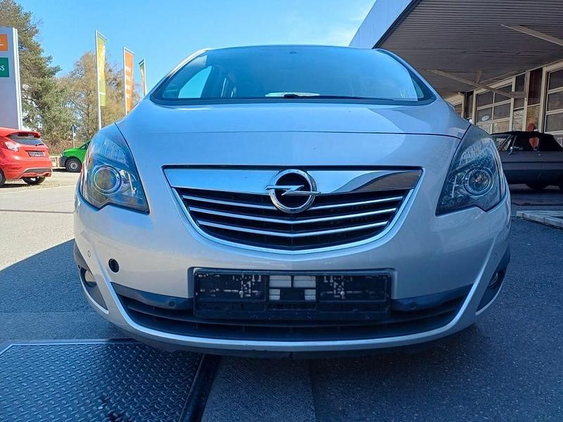 Gebraucht Opel Meriva Innovation 131 PS (96 kW) 2010 Starsilber iii m2 Van / Kleinbus