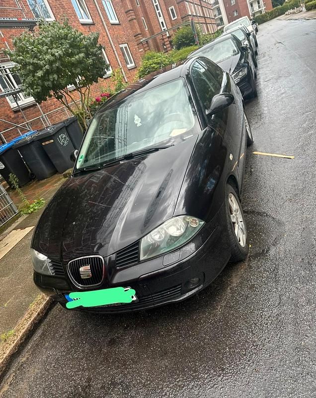 Schwarz Gebraucht 2004 Seat Ibiza Kleinwagen | 750 € (Guter Preis) - Bild 1/4