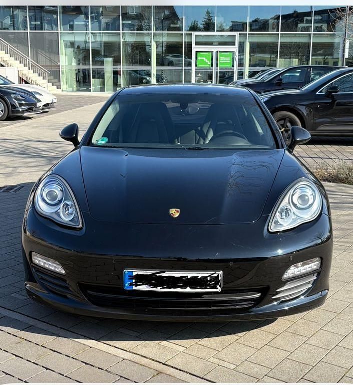 Blau Gebraucht 2011 Porsche Panamera Limousine | 29.900 € (Fairer Preis) - Bild 1/4