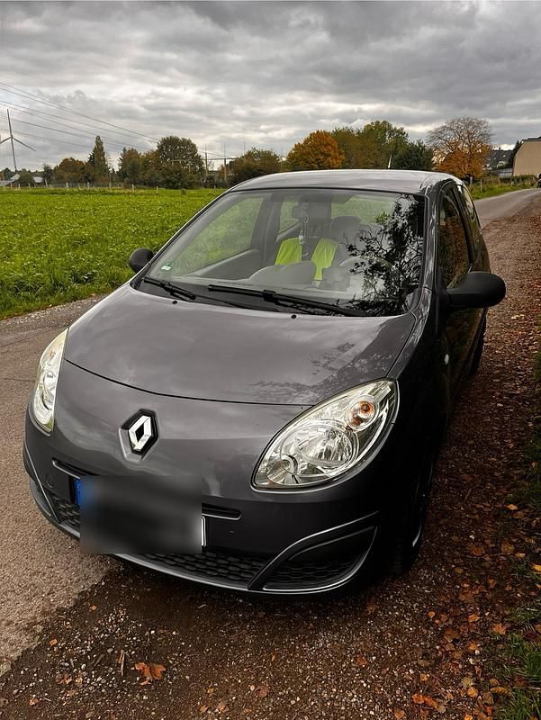 Grau Gebraucht 2016 Renault Twingo Kleinwagen | 2.800 € - Bild 1/4