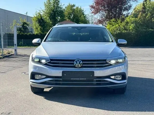 Gebraucht VW Passat Business 200 PS (147 kW) 2021 Silber Limousine