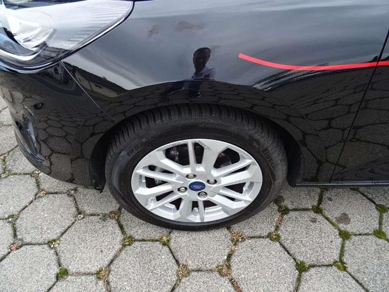 Gebraucht Ford Fiesta Titanium 101 PS (74 kW) 2023 Agate black Kleinwagen