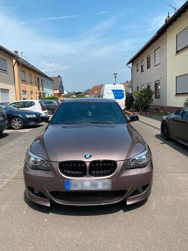 Beige Gebraucht 2004 BMW 545 Limousine | 12.000 € (Teuer) - Bild 1/4