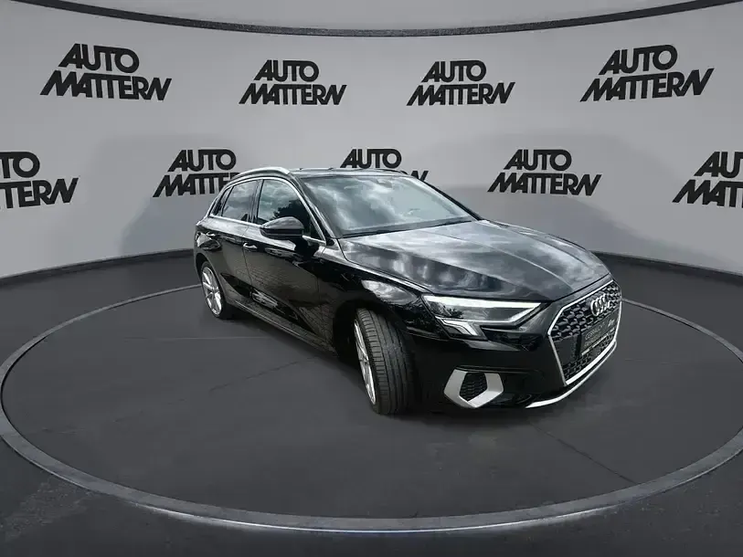 Gebraucht Audi A3 Sportback e-tron Advanced 109 PS (80 kW) 2021 Schwarz Kleinwagen