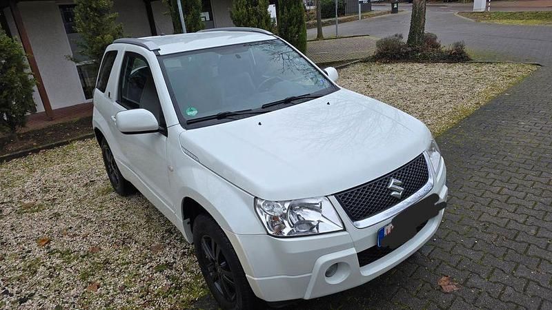 Gebraucht Suzuki Grand Vitara 106 PS (77 kW) 2007 Weiß SUV