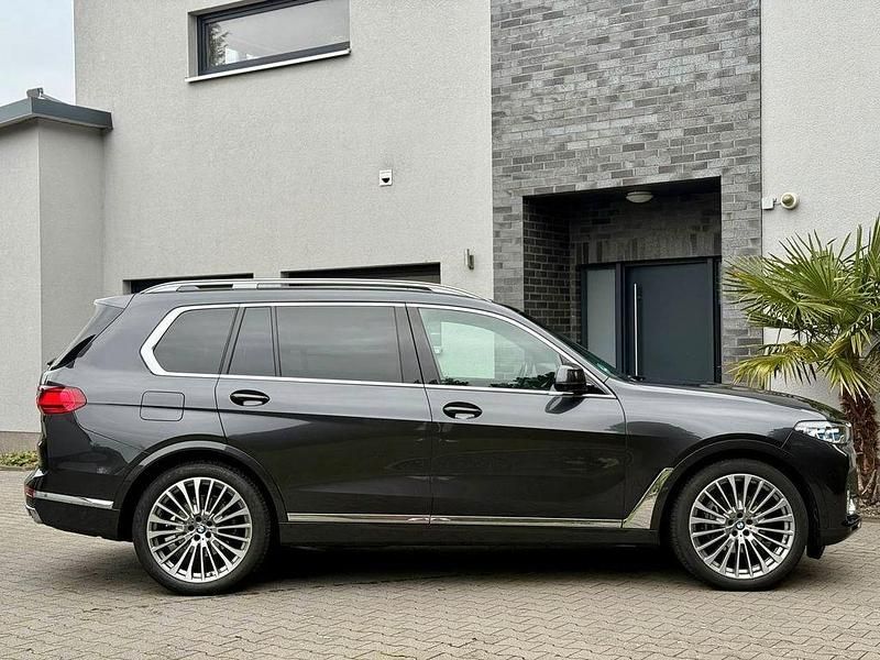 Gebraucht BMW X7 Sport Line 265 PS (194 kW) 2021 Grau SUV