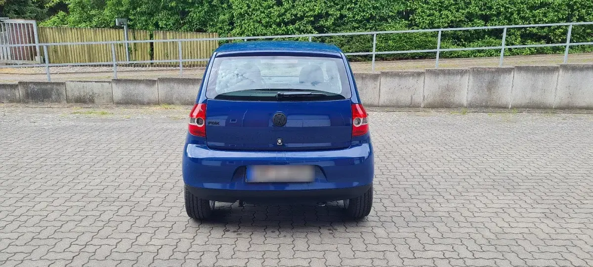 Gebraucht VW Fox 55 PS (40 kW) 2005 Blau Kleinwagen