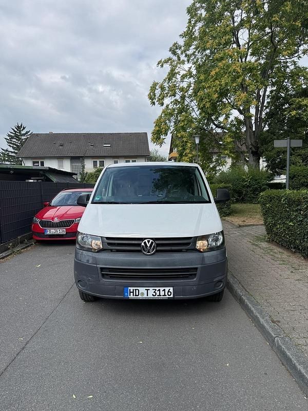 Weiß Gebraucht 2013 VW T5 Van | 11.000 € - Bild 1/4