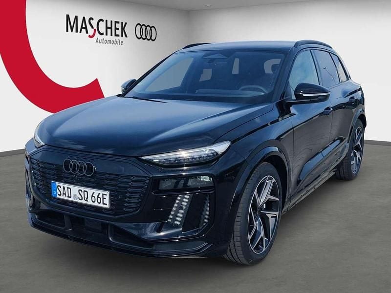Mythosschwarz perleffekt Gebraucht 2024 Audi SQ6 e-tron Ambiente SUV | 82.888 € (Etwas zu teuer) - Bild 1/4