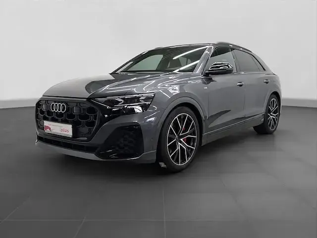Gebraucht Audi Q8 S-Line 489 PS (359 kW) 2025 Grau SUV