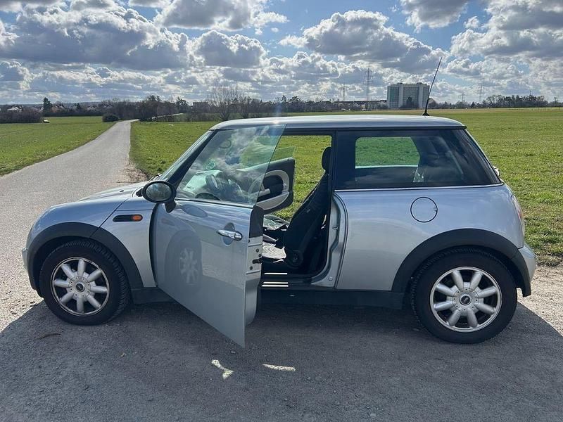 Gebraucht Mini ONE 90 PS (66 kW) 2003 Silber Kleinwagen